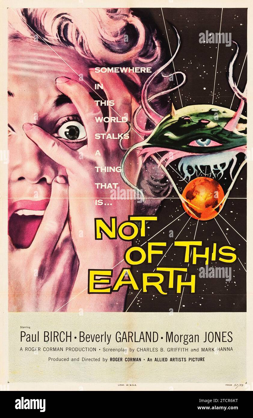 Not of This Earth (Panton Film Distributors, 1957) - poster di film vintage degli anni '1950 - horror - fantascienza - poster di mostri feat Paul Birch, Beverly Garland, Morgan Jones Foto Stock