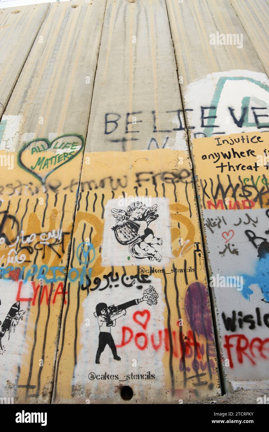 Murales sulla barriera di sicurezza israeliana a Betlemme, Palestina. Foto Stock