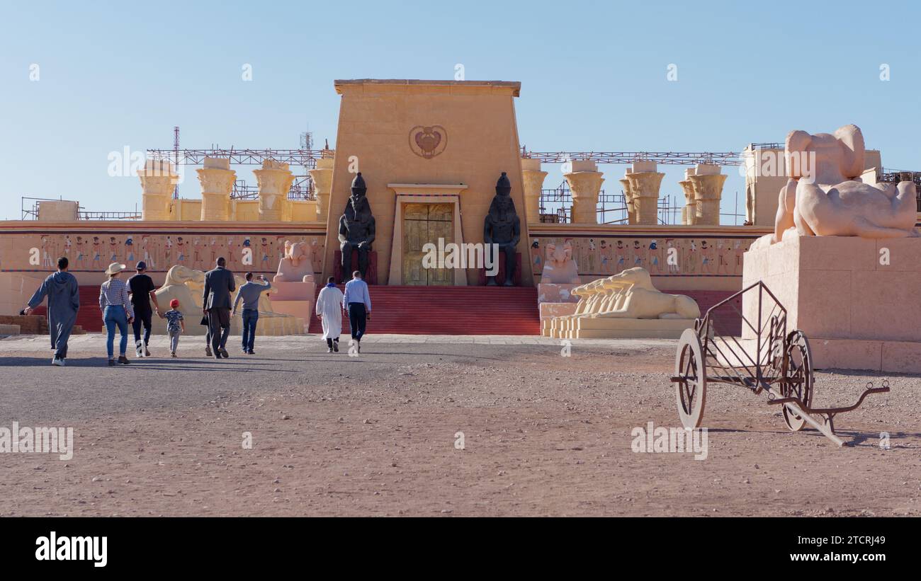 Atlas Studios, un famoso studio cinematografico a Ouarzazate, montagne dell'Atlante, Marocco. 13 dicembre 2023 Foto Stock