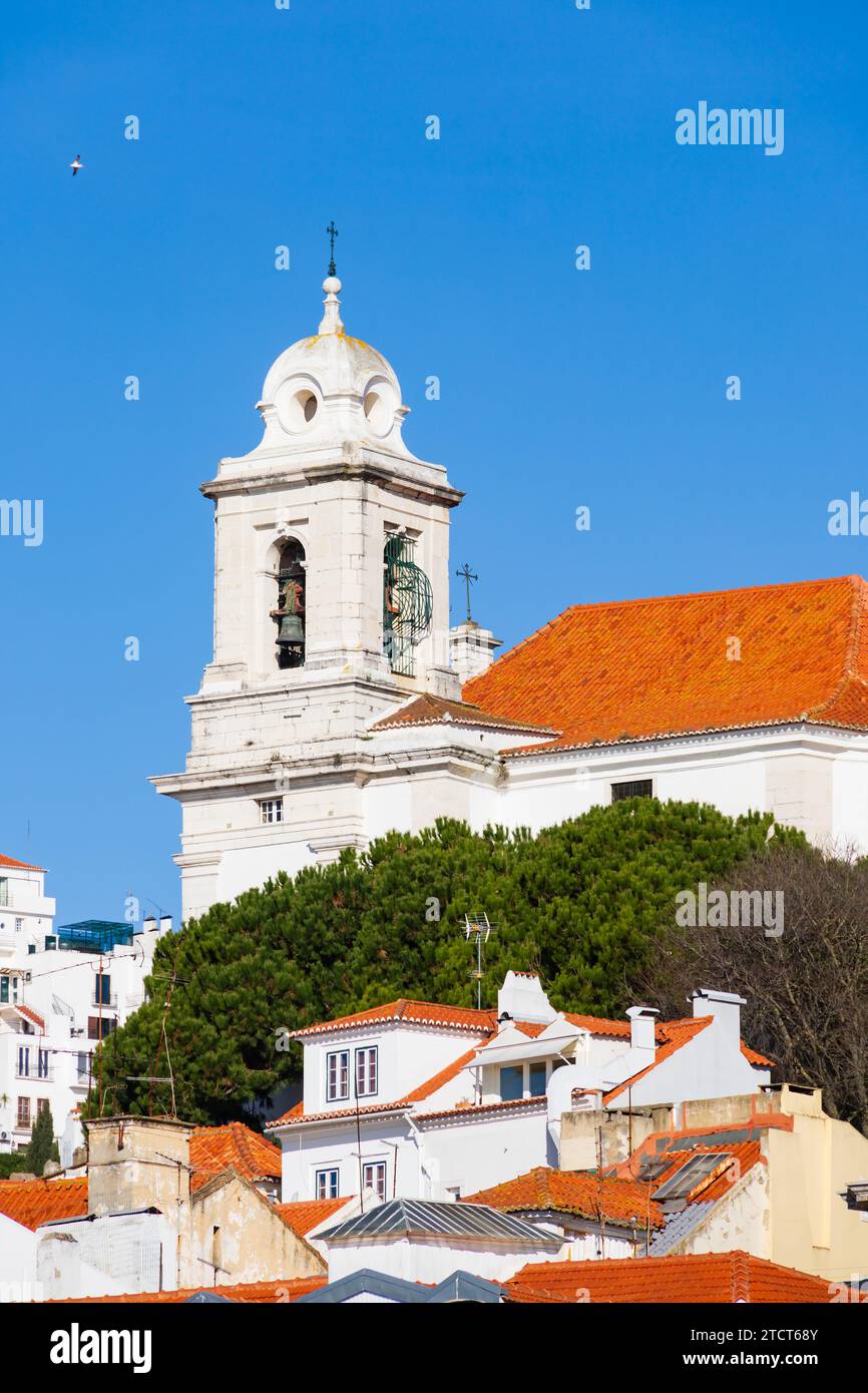 Chiesa parrocchiale cattolica di San Michele, Igreja Paroquial de Sao Miguel, Alfama, Lisbona, Portogallo. Foto Stock