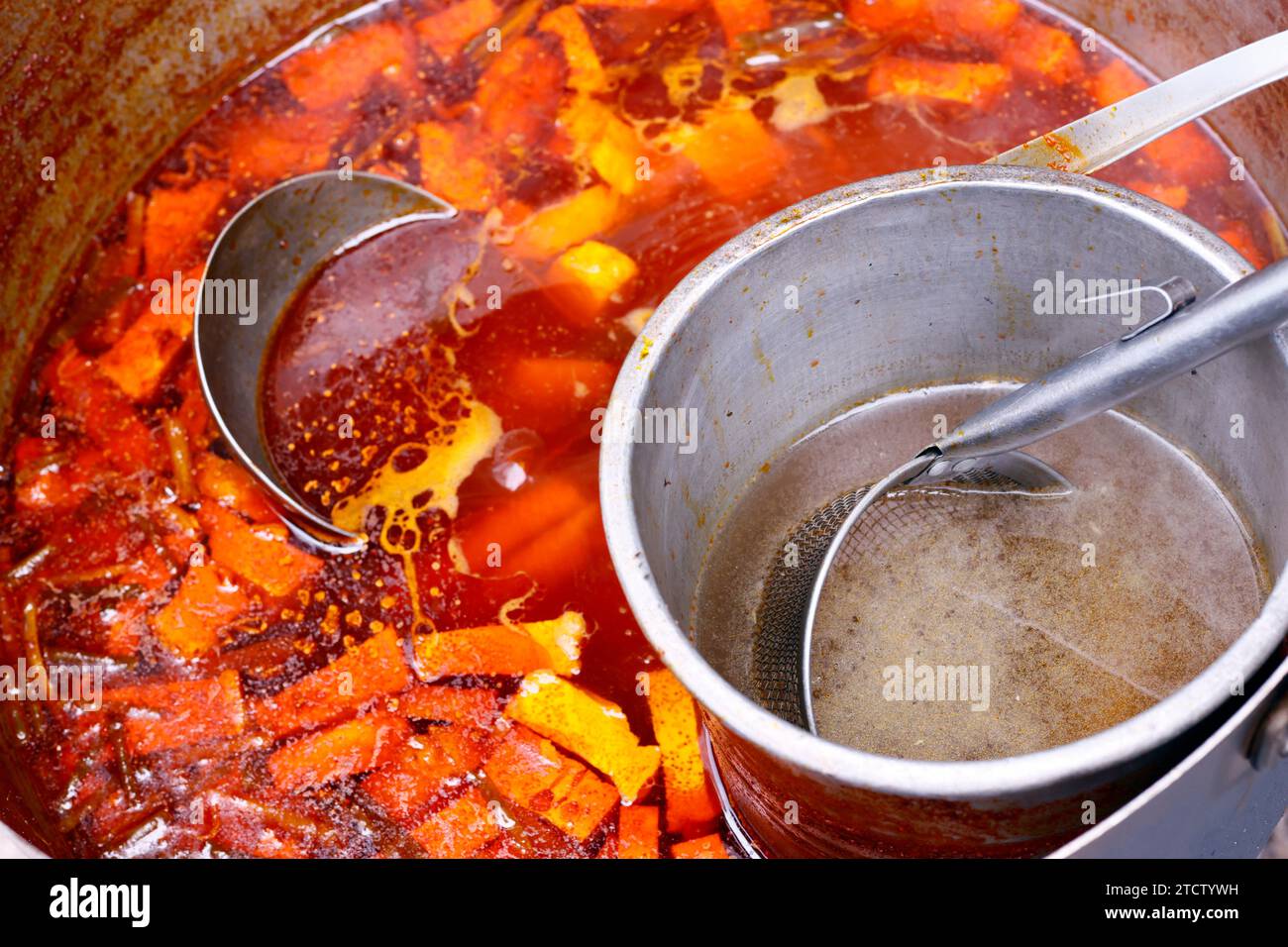 Zuppa vegana in una pagoda buddista. Foto Stock