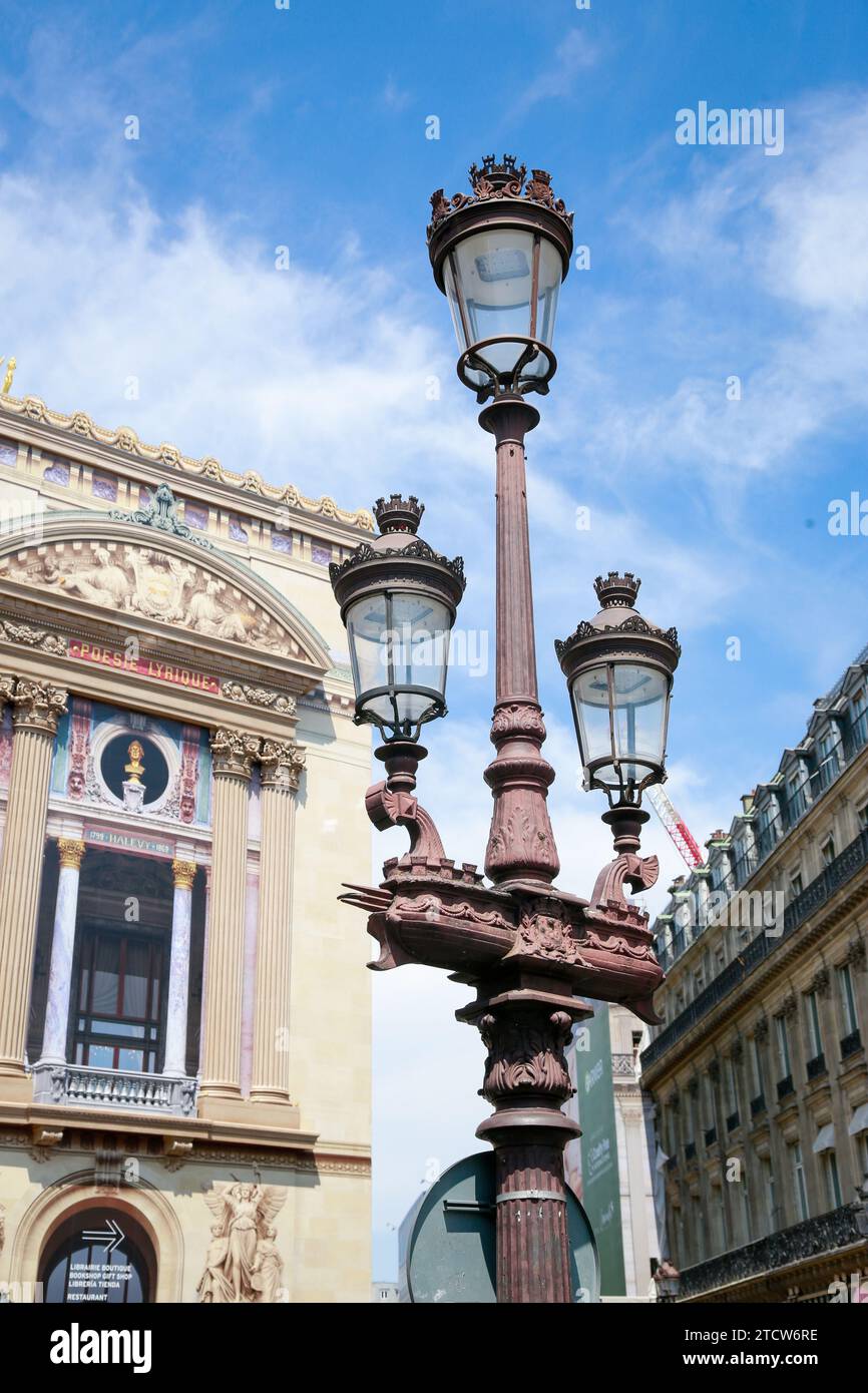 Opera Garnier, simbolo di Parigi in una giornata di sole, Parigi, Francia Foto Stock