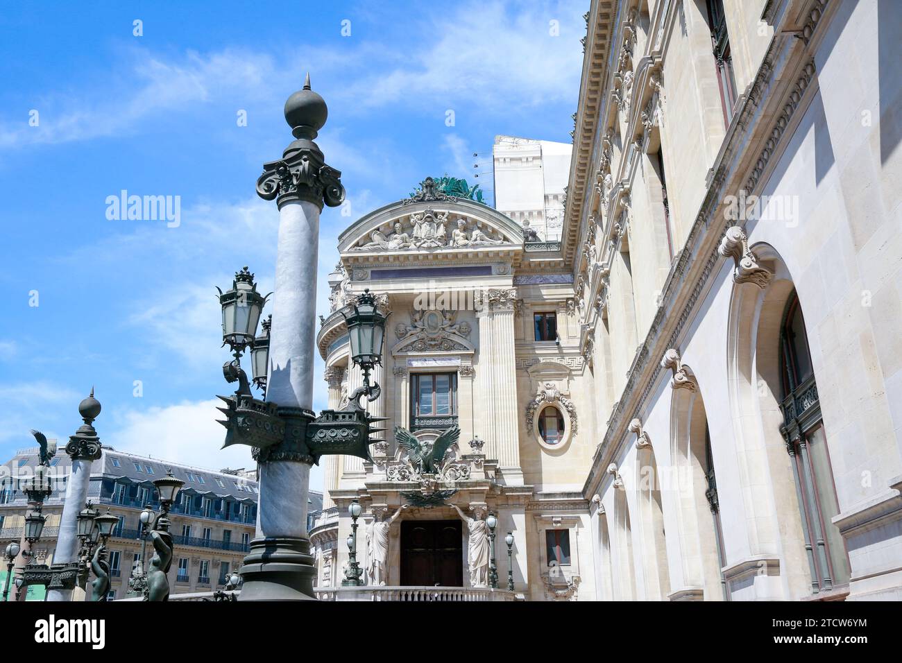 Opera Garnier, simbolo di Parigi in una giornata di sole, Parigi, Francia Foto Stock