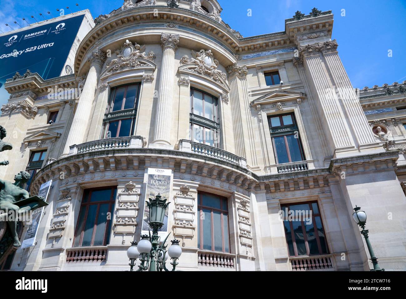 Opera Garnier, simbolo di Parigi in una giornata di sole, Parigi, Francia Foto Stock
