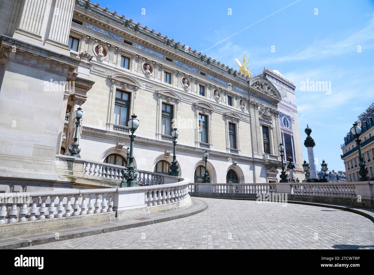 Opera Garnier, simbolo di Parigi in una giornata di sole, Parigi, Francia Foto Stock