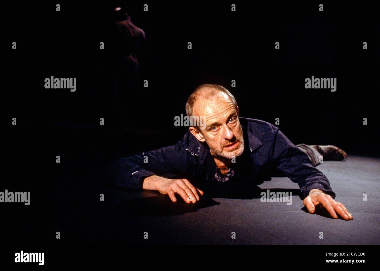 Julian Curry in COMPAGNIA DI Samuel Beckett al Donmar Warehouse, Londra WC2 19/01/1988 adattato da Katharine Worth regista: Tim Pigott-Smith Foto Stock