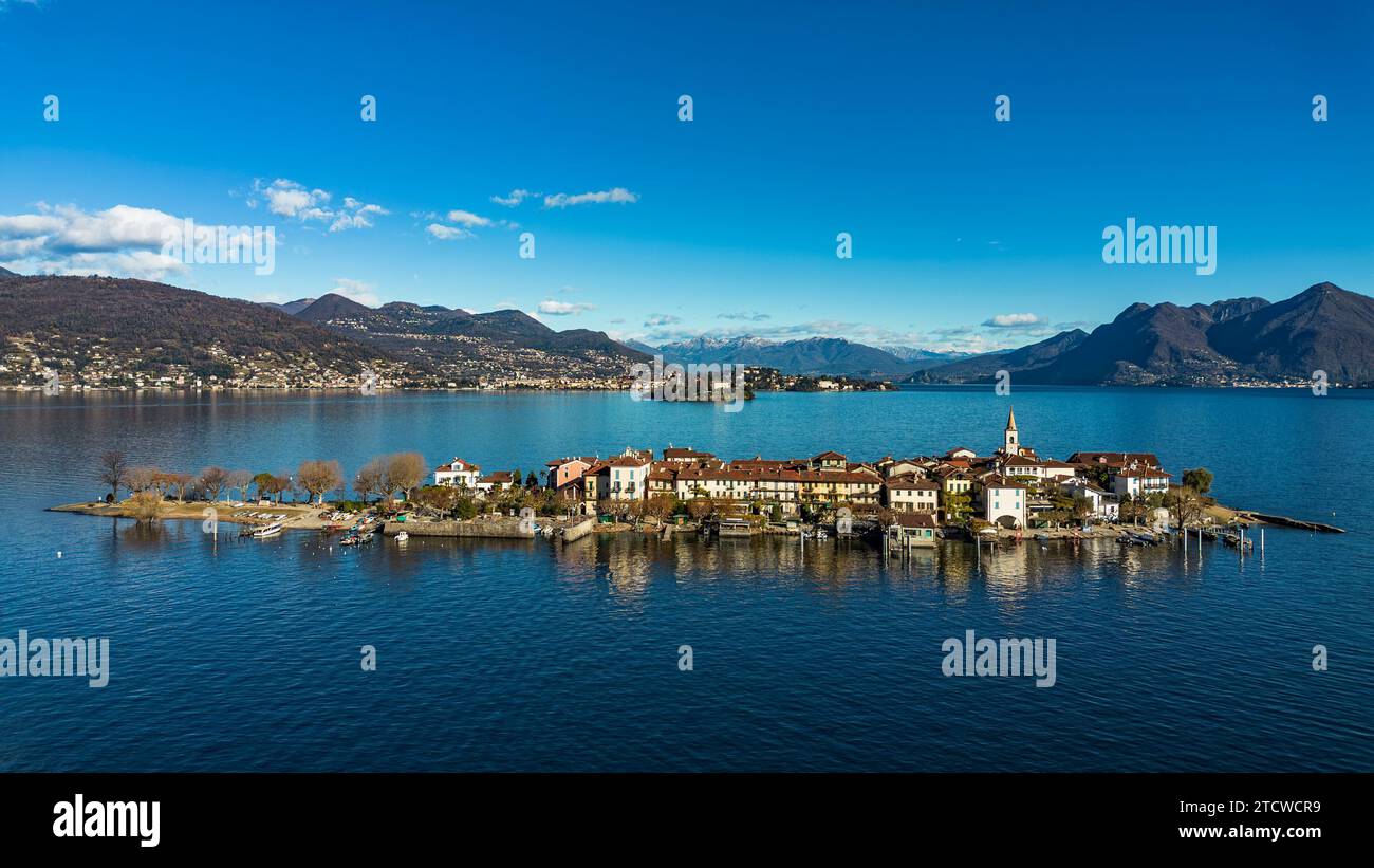 Vista aerea delle isole Borromee sul Lago maggiore Foto Stock