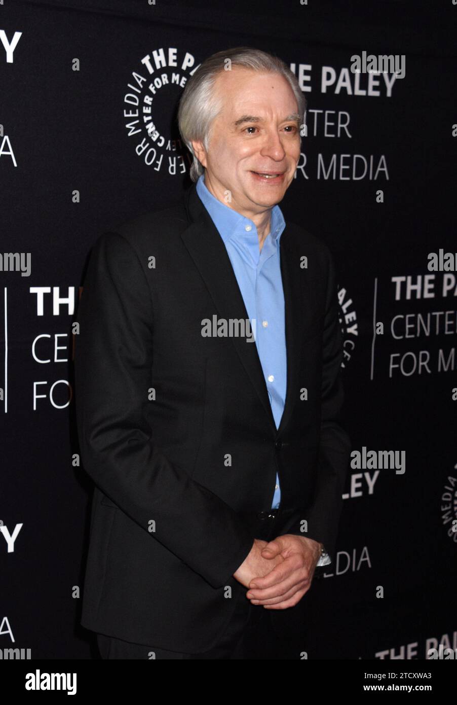 New York, NY, USA. 14 dicembre 2023. Los Angeles Times staff Writer, Stephen Battaglio a Ken Burns e PBSÕ Paula Kerger in Conversation al Paley Center for Media il 14 dicembre 2023 a New York. Credito: Media Punch/Alamy Live News Foto Stock New York, NY, USA. 14 dicembre 2023. Los Angeles Times staff Writer, Stephen Battaglio a Ken Burns e PBSÕ Paula Kerger in Conversation al Paley Center for Media il 14 dicembre 2023 a New York. Credito: Media Punch/Alamy Live News Foto Stock