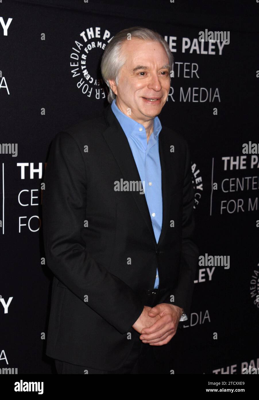 NEW YORK, NY - 14 DICEMBRE: Los Angeles Times staff Writer, Stephen Battaglio a Ken Burns e PBSÕ Paula Kerger in Conversation al Paley Center for Media il 14 dicembre 2023 a New York. Copyright: XMediaPunchx Foto Stock NEW YORK, NY - 14 DICEMBRE: Los Angeles Times staff Writer, Stephen Battaglio a Ken Burns e PBSÕ Paula Kerger in Conversation al Paley Center for Media il 14 dicembre 2023 a New York. Copyright: XMediaPunchx Foto Stock