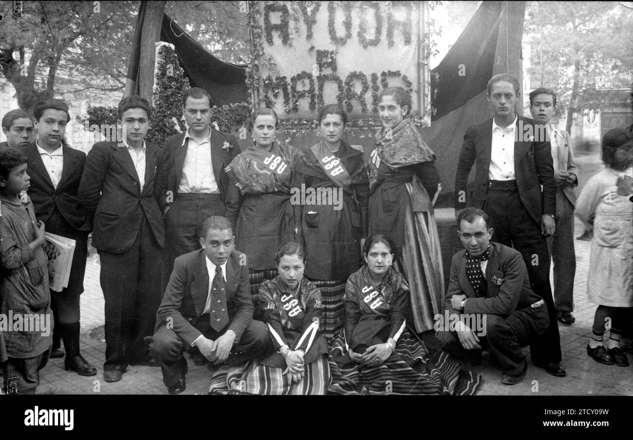 12/31/1936. Stand di raccolta per aiutare Madrid, dalla JSU di Albacete. Crediti: Album / Archivo ABC / Escobar Foto Stock