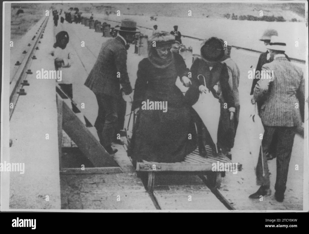 1917, Canale di Suez (Egitto). Eugenia de Montijo durante la sua ultima visita al Canale di Suez. Crediti: Album / Archivo ABC / Virgilio muro Foto Stock