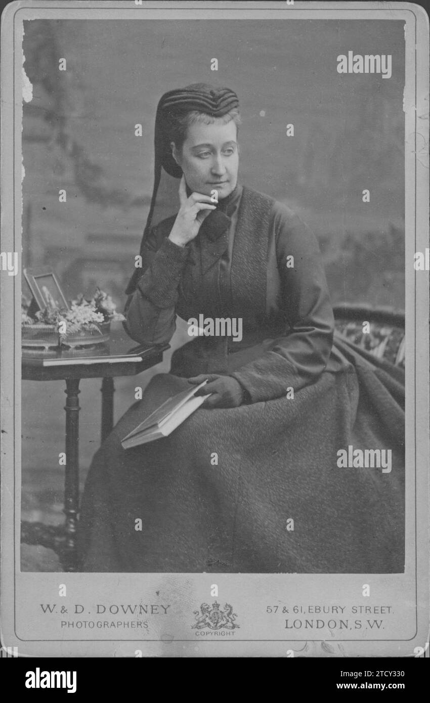 1880 (ca.). Ritratto dell'imperatrice Maria Eugenia dopo la morte di Napoleone III Crediti: Album / Archivo ABC / Downey Foto Stock