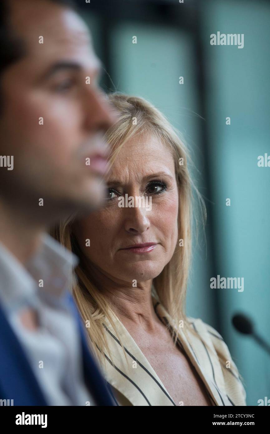 Madrid, 17/06/2015. Incontro tra Cristina Cifuentes (PP) e Ignacio Aguado (Ciudadanos) per la formazione del governo della Comunità di Madrid. Foto: Ángel de Antonio ARCHDC. Crediti: Album / Archivo ABC / Ángel de Antonio Foto Stock