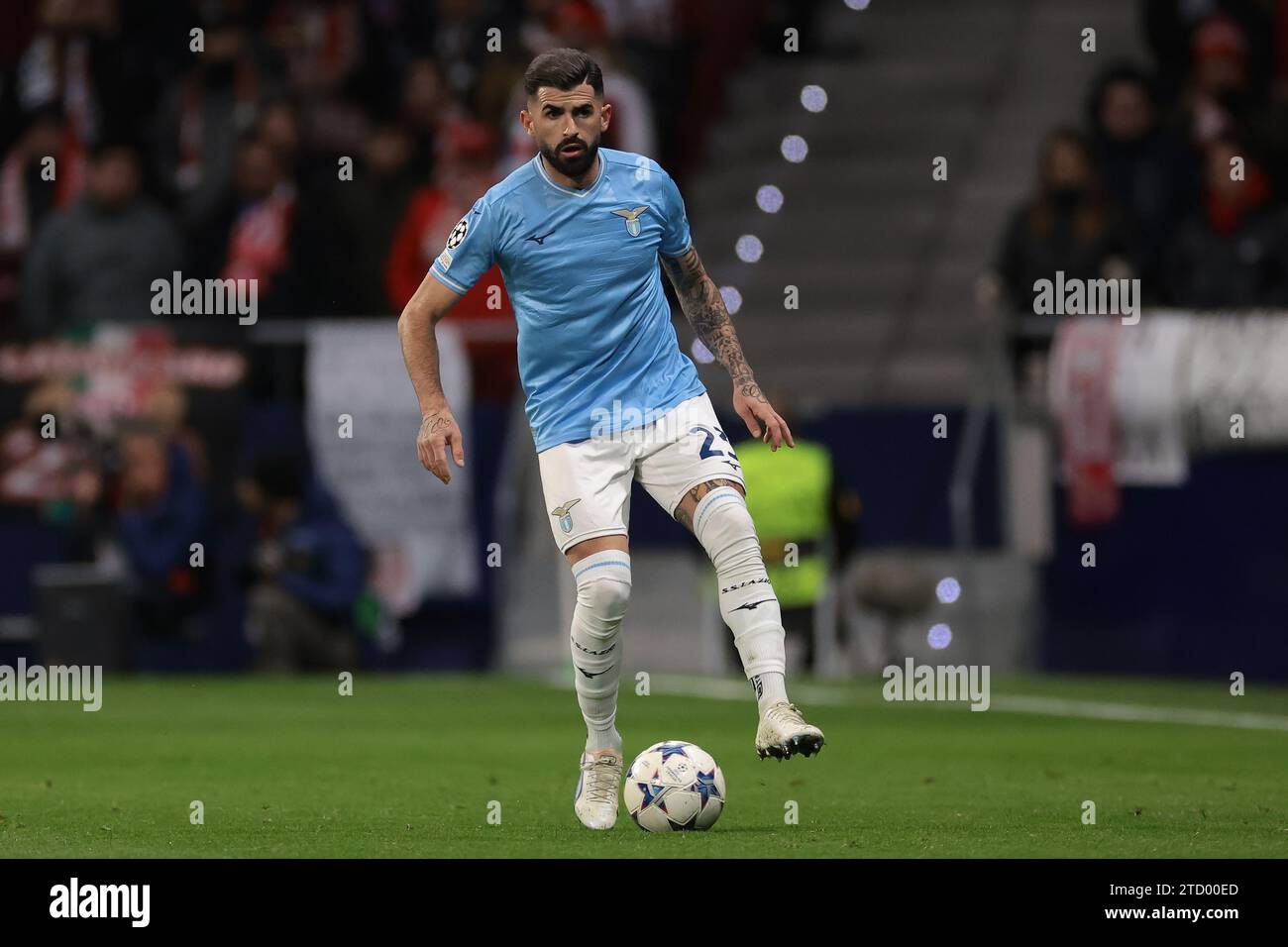 Madrid, Spagna, 13 dicembre 2023. Elseid Hysaj della SS Lazio durante la partita di UEFA Champions League al Civitas Metropolitan Stadium di Madrid. Il credito fotografico dovrebbe leggere: Jonathan Moscrop / Sportimage Foto Stock