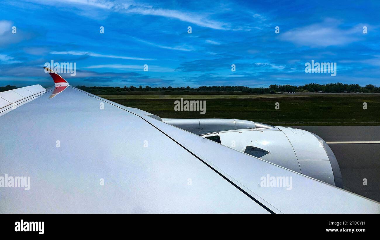 New York, USA; 31 maggio 2023: Aereo commerciale wide-body all'avanguardia della compagnia aerea spagnola Iberia che atterra all'aeroporto internazionale John F. Kennedy Foto Stock
