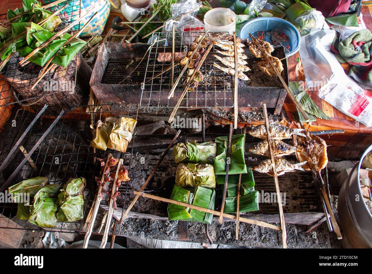 Pesce in vendita nel mercato alimentare di Bangkok, Thailandia Foto Stock