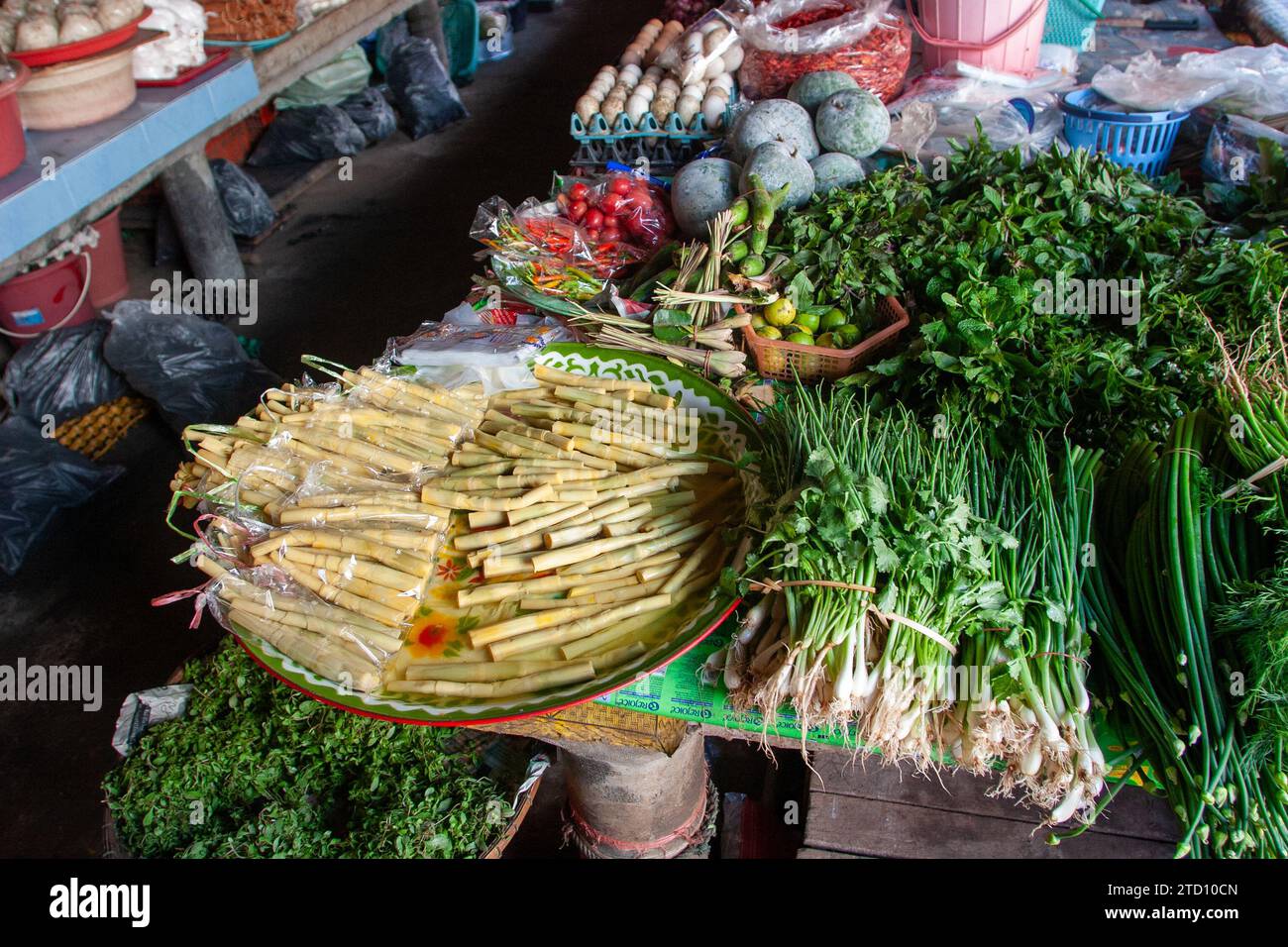 Verdure, funghi nel mercato alimentare di Bangkok, Thailandia Foto Stock