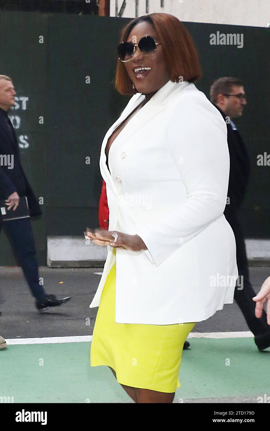 NEW YORK, NY - 14 DICEMBRE: Danielle Brooks ha visto alla NBC 's Today promuovere il colore viola il 14 dicembre 2023 a New York City. Copyright: XRWx Foto Stock