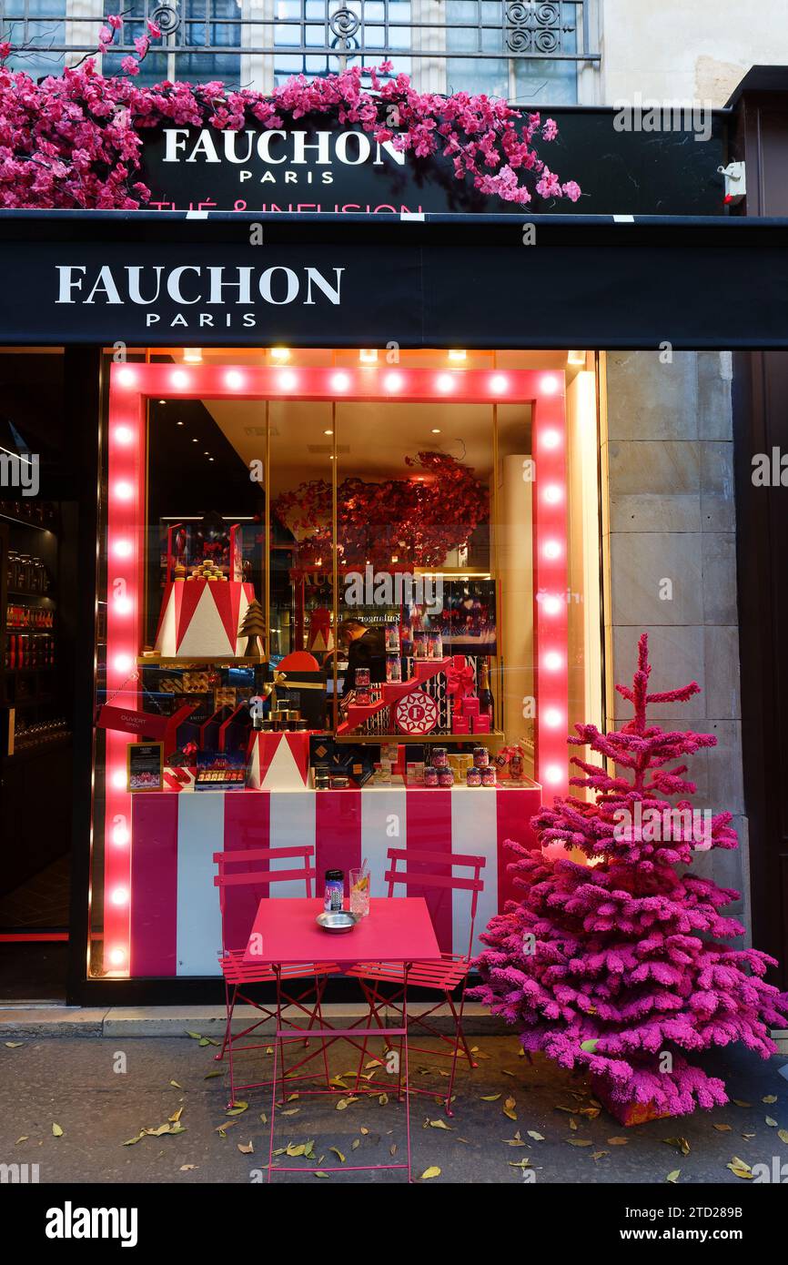 Negozio FAUCHON dedicato a tè e tisane. Si trova nel cuore del quartiere le Marais di Parigi. Foto Stock