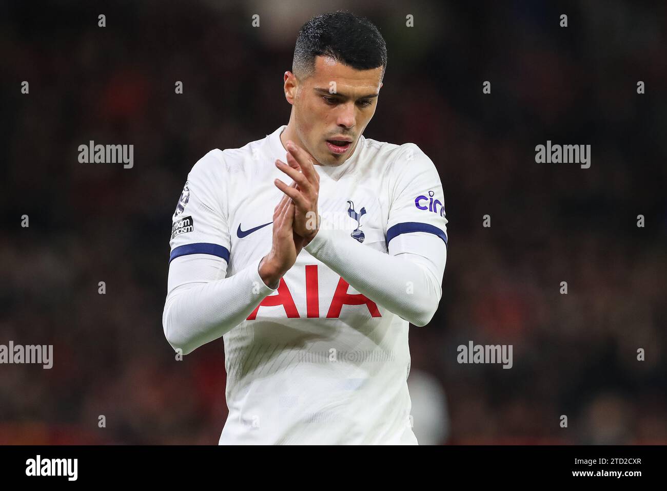 Pedro Porro n. 23 del Tottenham Hotspur durante la partita di Premier League Nottingham Forest vs Tottenham Hotspur al City Ground, Nottingham, Regno Unito, 15 dicembre 2023 (foto di Gareth Evans/News Images) a Nottingham, Regno Unito il 12/15/2023. (Foto di Gareth Evans/News Images/Sipa USA) Foto Stock