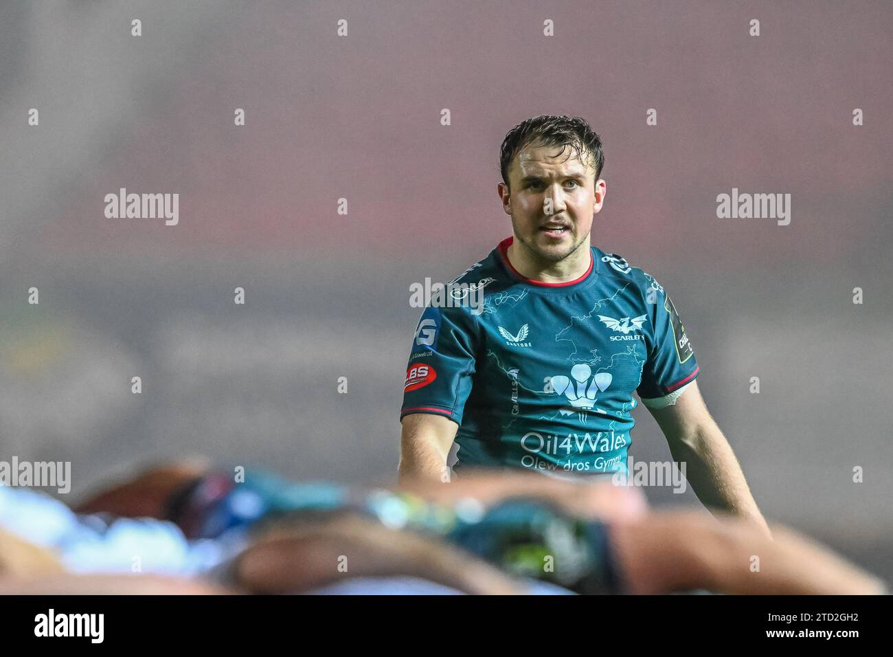 Ioan Lloyd degli Scarlets durante la partita della European Rugby Challenge Cup Llanelli Scarlets vs Black Lion al Parc y Scarlets, Llanelli, Regno Unito, 15 dicembre 2023 (foto di Craig Thomas/News Images) Foto Stock