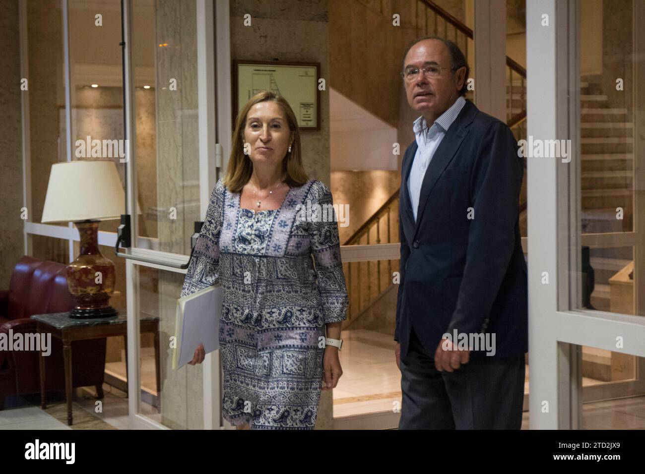 Madrid, 24/08/2016. Il presidente del Congresso dei deputati Ana Pastor incontra il presidente del Senato Pío García Escudero. Foto: Isabel Permuy ARCHDC. Crediti: Album / Archivo ABC / Isabel B Permuy Foto Stock