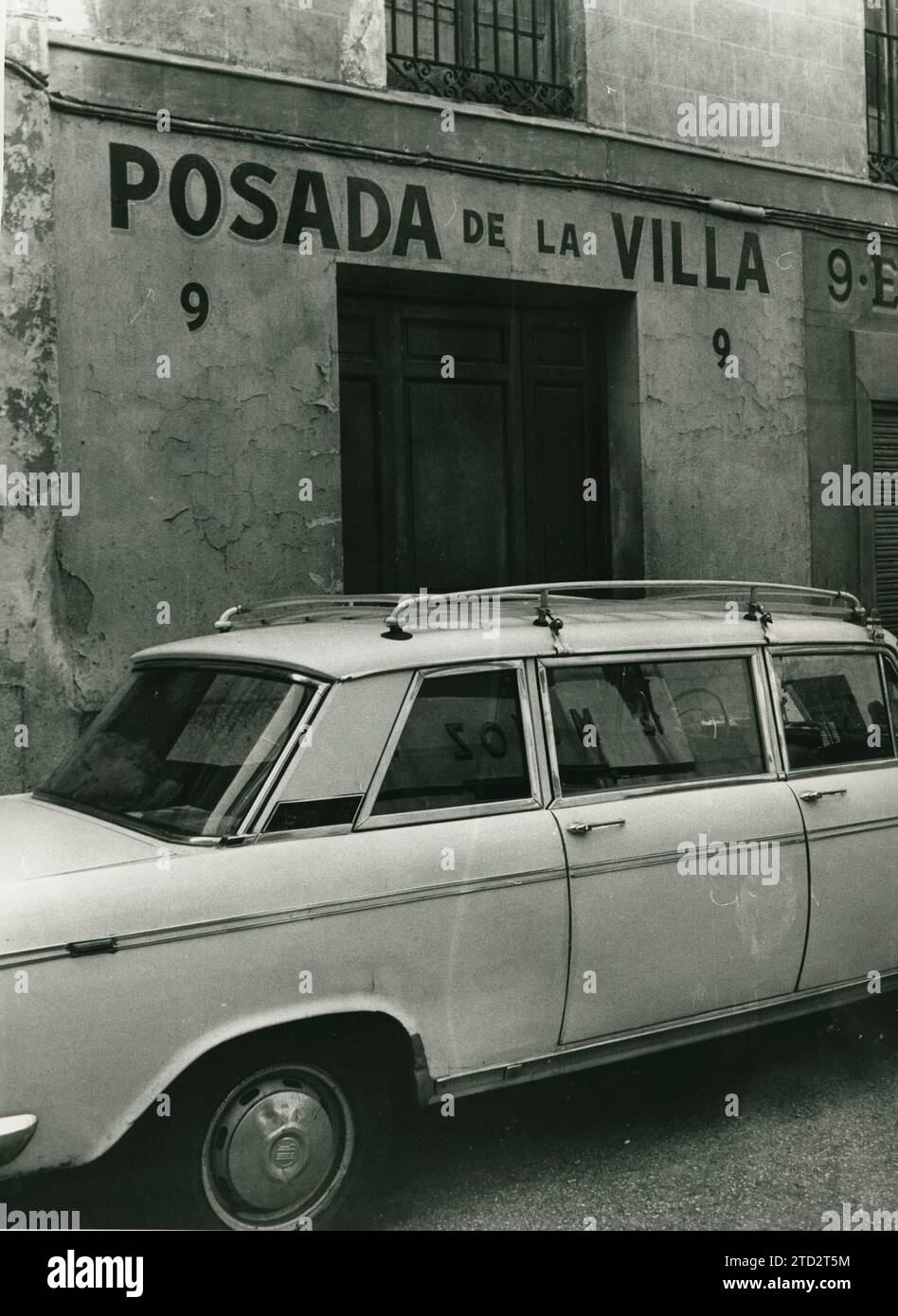 08/04/1981. Madrid. Il Villa Inn. Con un sedile 1500 parcheggiato alla porta. Crediti: Album / Archivo ABC / Luis Alonso Foto Stock