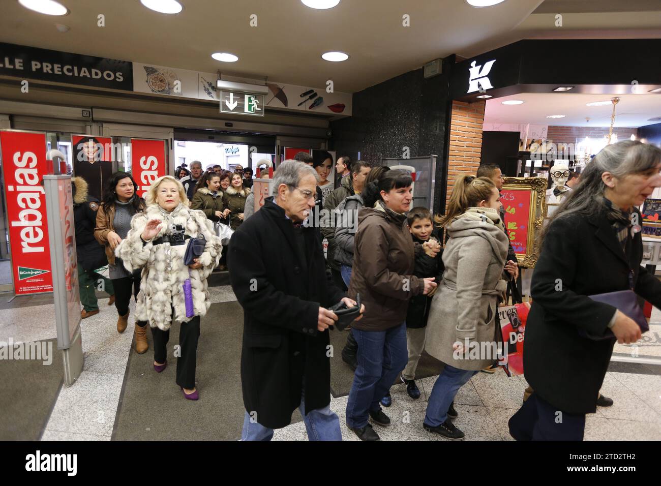 Madrid 07-01-2014. Inizio dei saldi invernali nell'area commerciale Preciados foto..Jaime. Garcia... Arciduca... nell'immagine della corte inglese. Crediti: Album / Archivo ABC / Jaime García Foto Stock