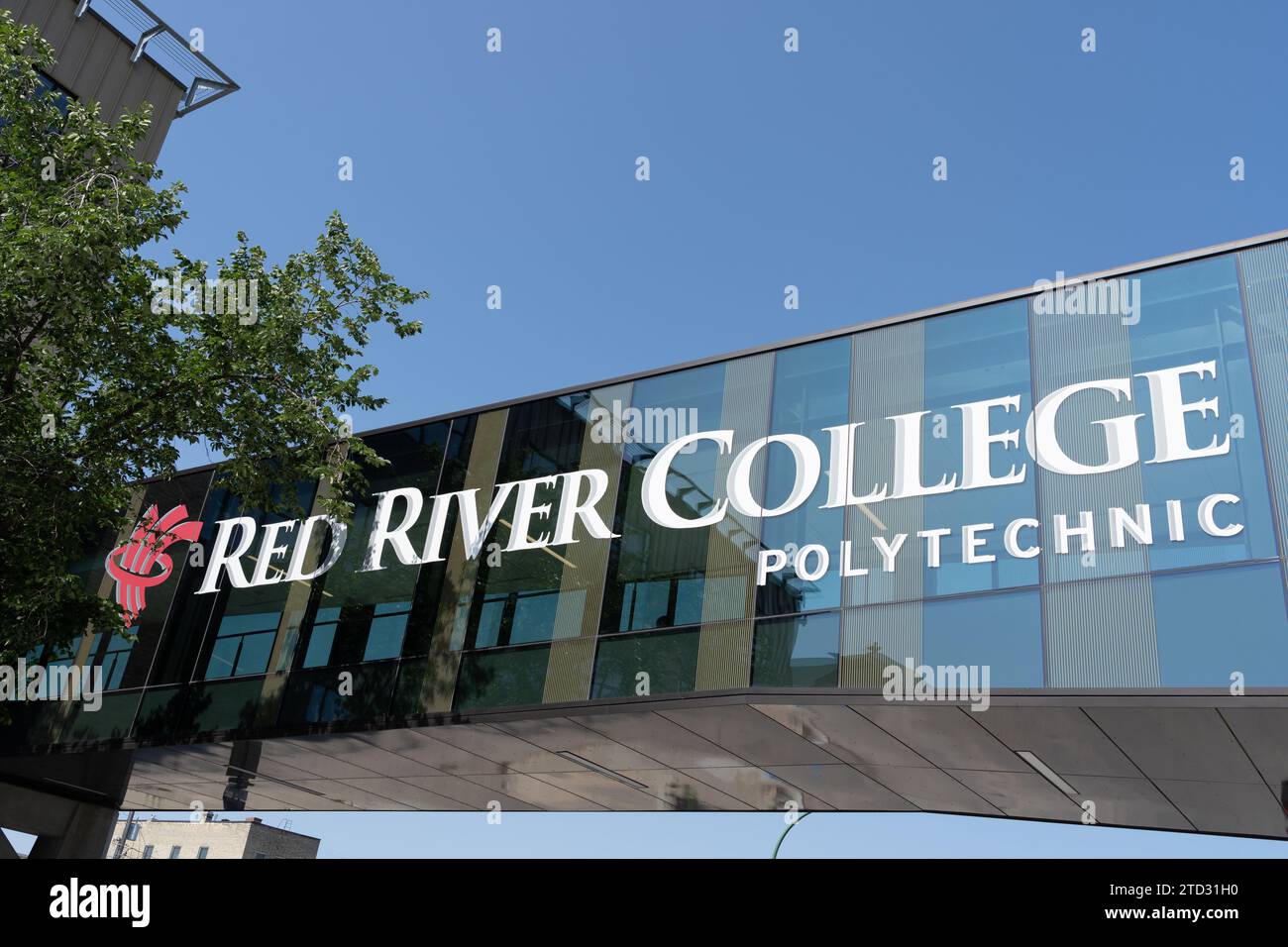 Insegna del Red River College Polytechnic sull'edificio di Winnipeg, Manitoba, Canada Foto Stock