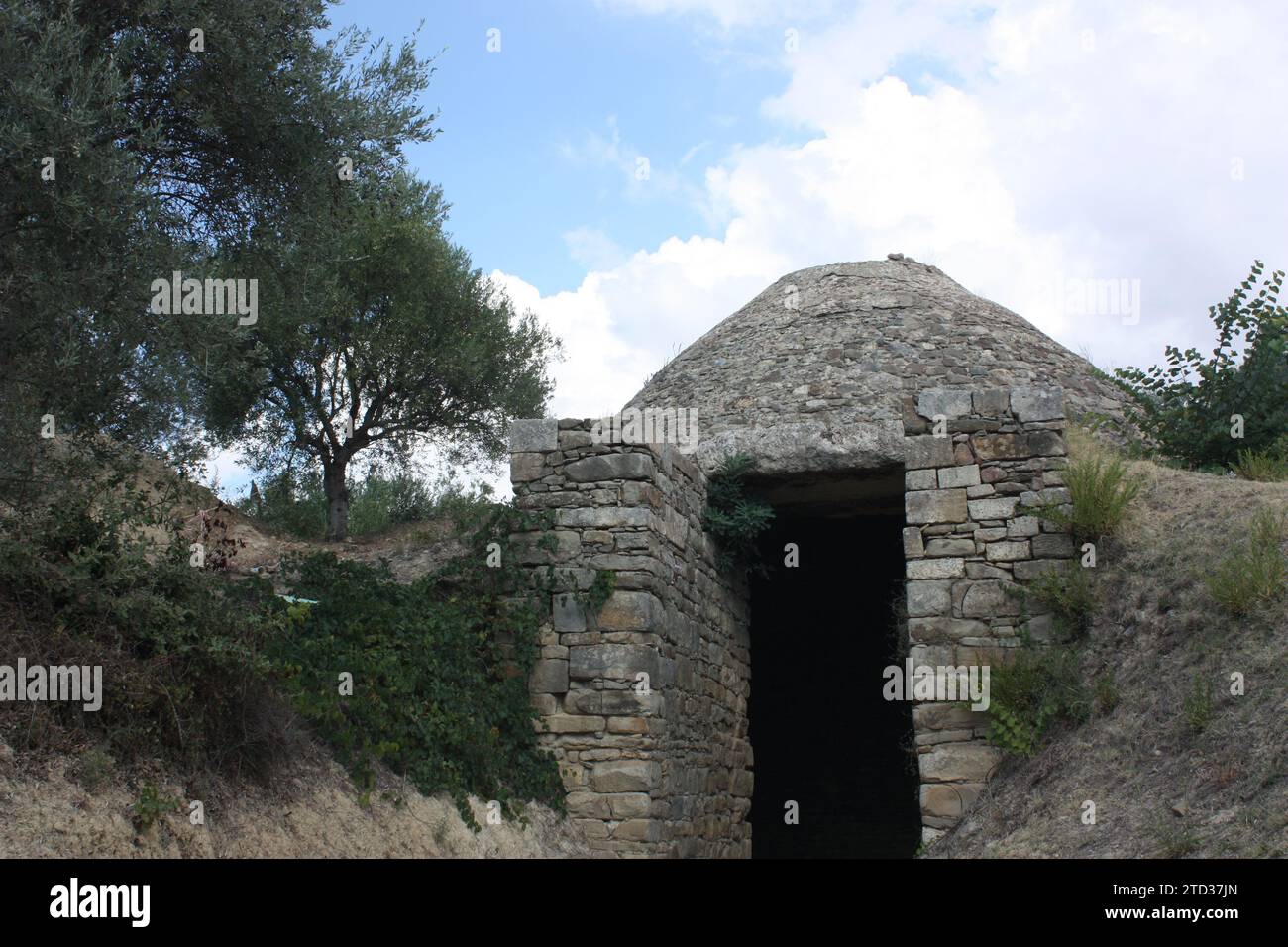 La Tomba di Tholos vicino al Palazzo del Re Nestore a Pylos, Peloponneso Foto Stock