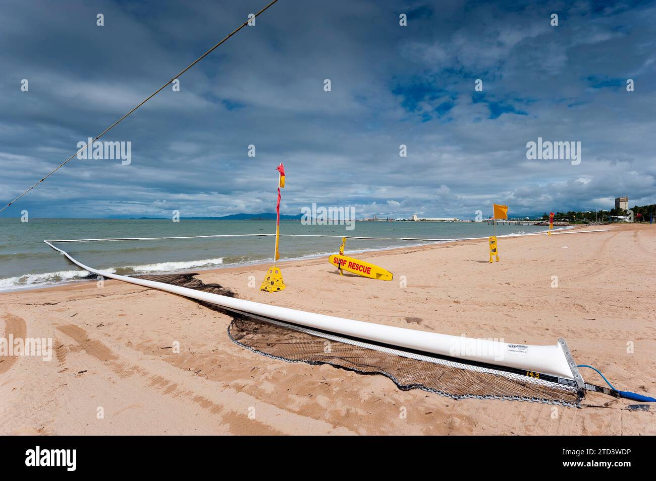 Spiaggia a prova di meduse, sicurezza, pericolo, protezione, rete, rete di sicurezza, Townsville, Australia Foto Stock