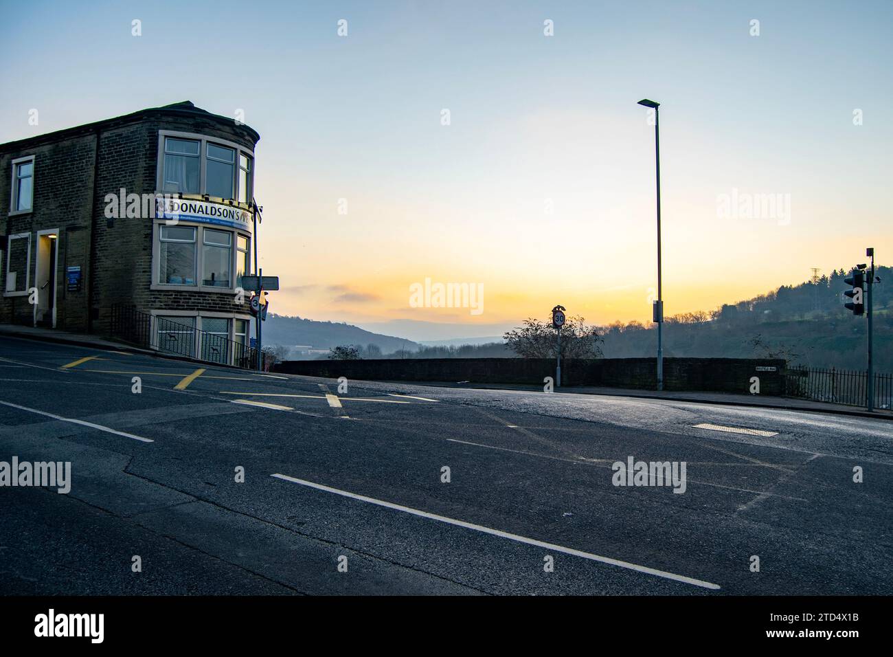 Wakefield Road Junction, Sowerby Bridge Foto Stock