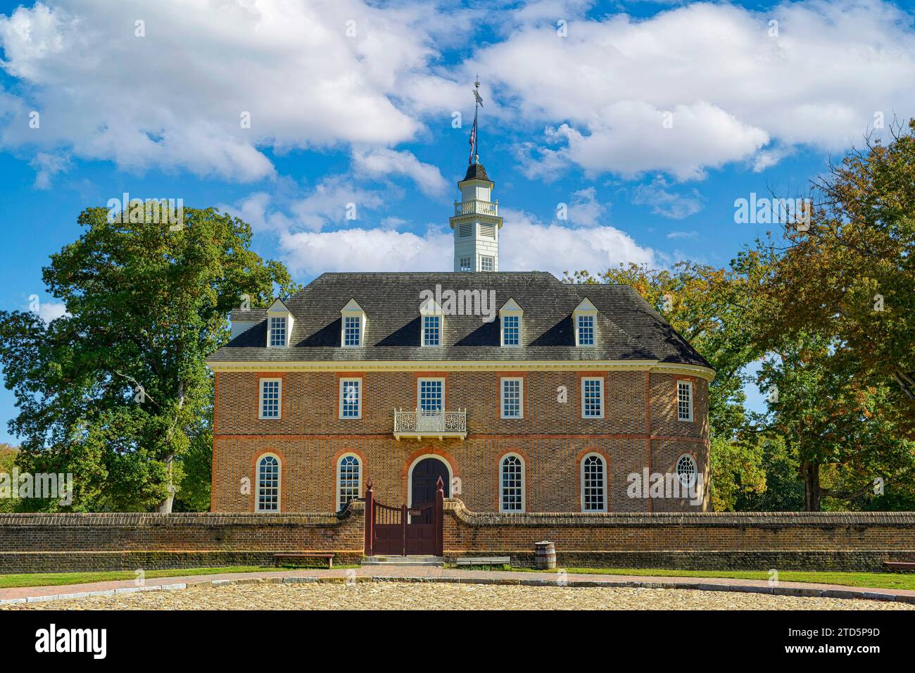 Il Capitol Palace alla fine di Duke of Gloucester Street, Colonial Williamsburg, Virginia Foto Stock