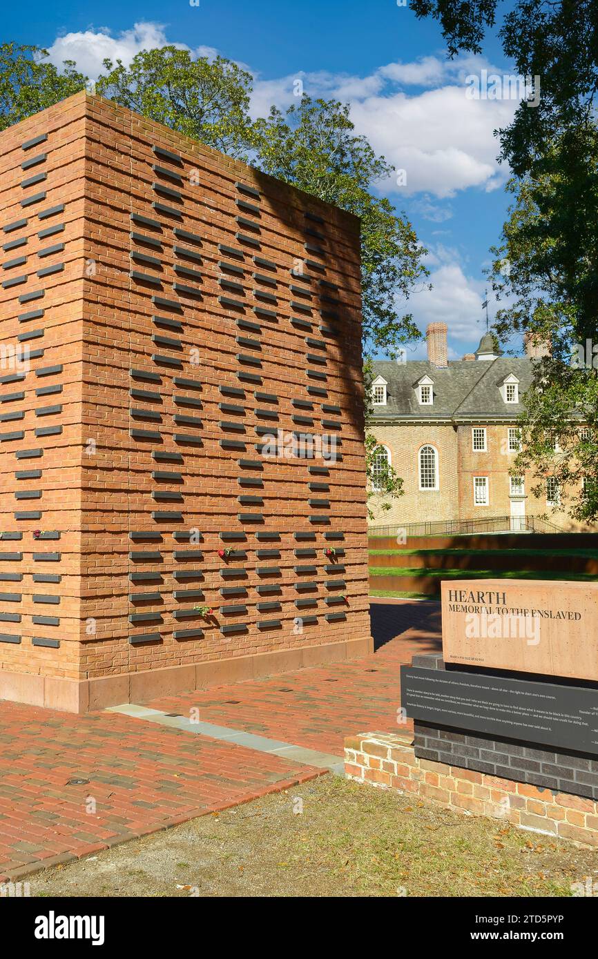 Hearth Memorial agli schiavi nel campus del William & Mary College di Williamsburg, Virginia Foto Stock