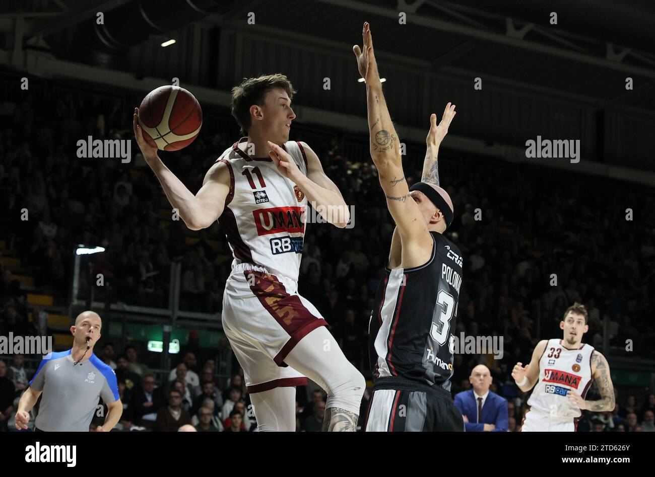 11durante la partita di campionato italiano di pallacanestro LBA A1 Series Segafredo Virtus Bologna vs. Umana Reyer Venezia presso Segafredo Arena, Bologna, Italia, 16 dicembre 2023 - foto: Michele Nucci Foto Stock