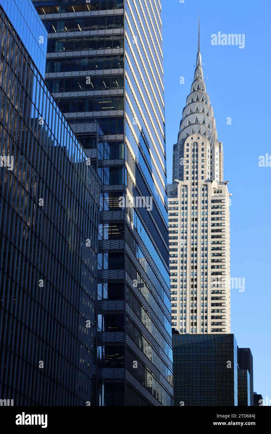 Chrysler Building sulla 42esima strada nel centro di Manhattan, New York Foto Stock