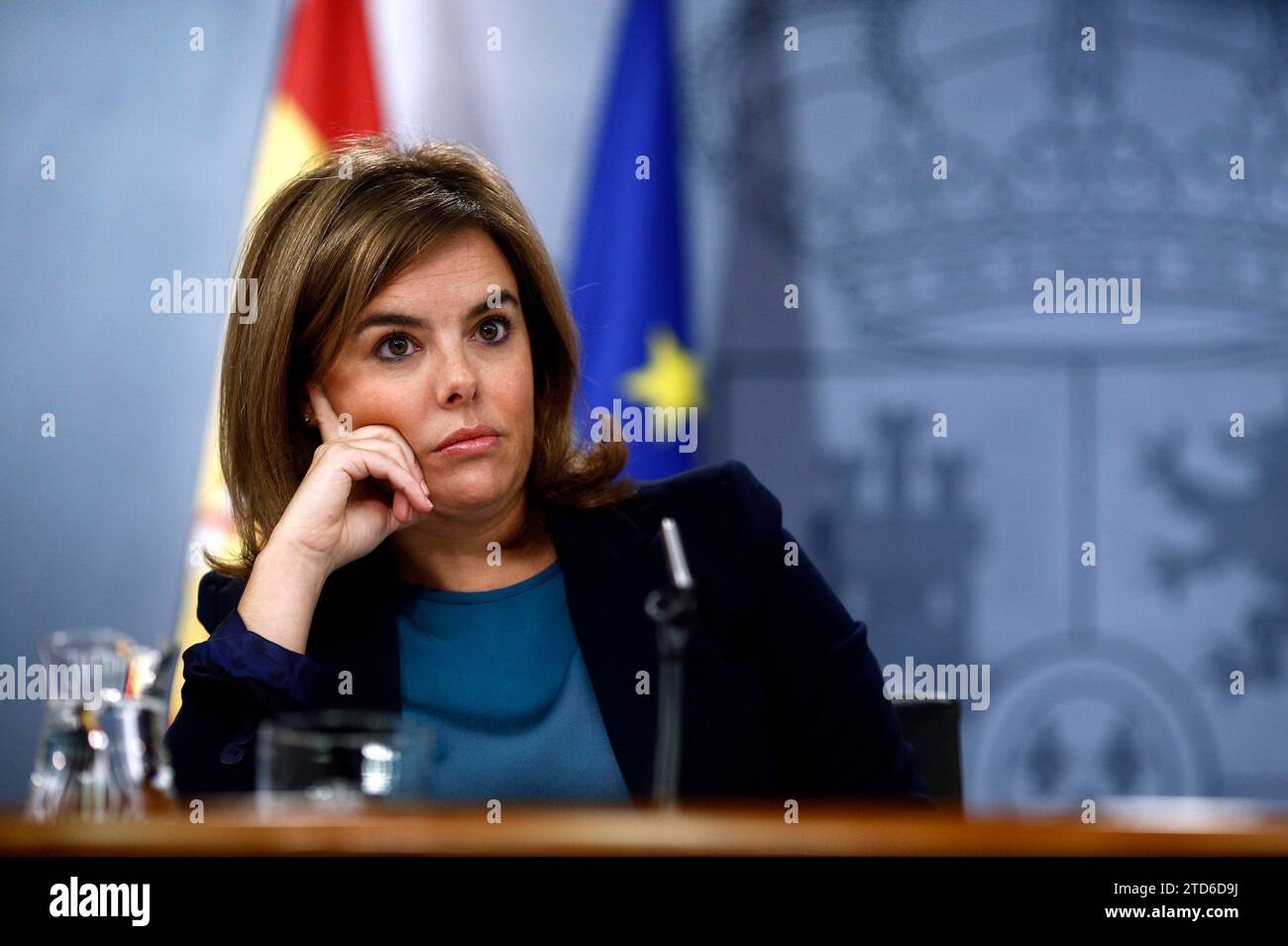 MADRID. 26 settembre 2014. Il Vicepresidente del governo Soraya Saenz de Santamaria, il Ministro dell'economia Luis de Guindos e il Ministro delle Finanze Cristóbal Montoro alla conferenza stampa dopo il Consiglio dei ministri di Moncloa. Foto Oscar del Pozo ARCHDC. Crediti: Album / Archivo ABC / Oscar del Pozo Foto Stock