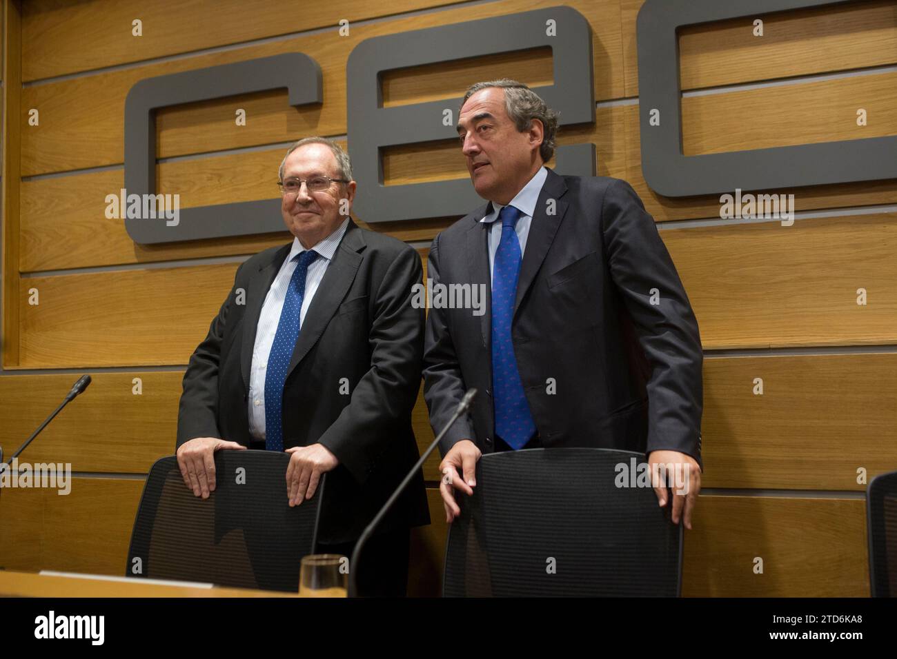 Madrid, 07/07/2015. Il presidente del Ceoe Joan Rosell e José Luis Bonet in una conferenza stampa. Foto: Isabel Permuy Archdc. Crediti: Album / Archivo ABC / Isabel B Permuy Foto Stock