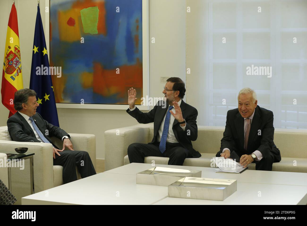 Madrid 03-11-2014/// incontro a Moncloa tra il presidente Mariano Rajoy e il presidente Juan Manuel Santos FOTO..JAIME GARCIA....ARCHDC....in l'immagine. Crediti: Album / Archivo ABC / Jaime García Foto Stock