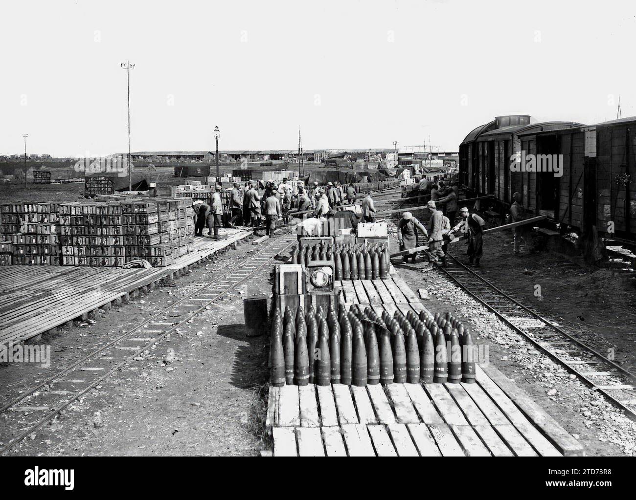 09/30/1916. Sulla linea di battaglia della somme. Vista generale di un deposito di munizioni dell'esercito francese. Crediti: Album / Archivo ABC / Louis Hugelmann Foto Stock