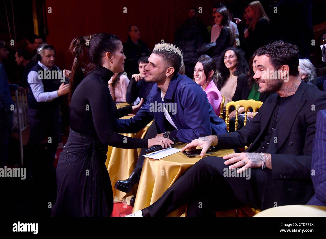 Roma: Auditorium Rai del foro Italico. Ballare con le stelle in semifinale. Nella foto: Wanda Nara con Mauro Icardi e Milly Carlucci Foto Stock