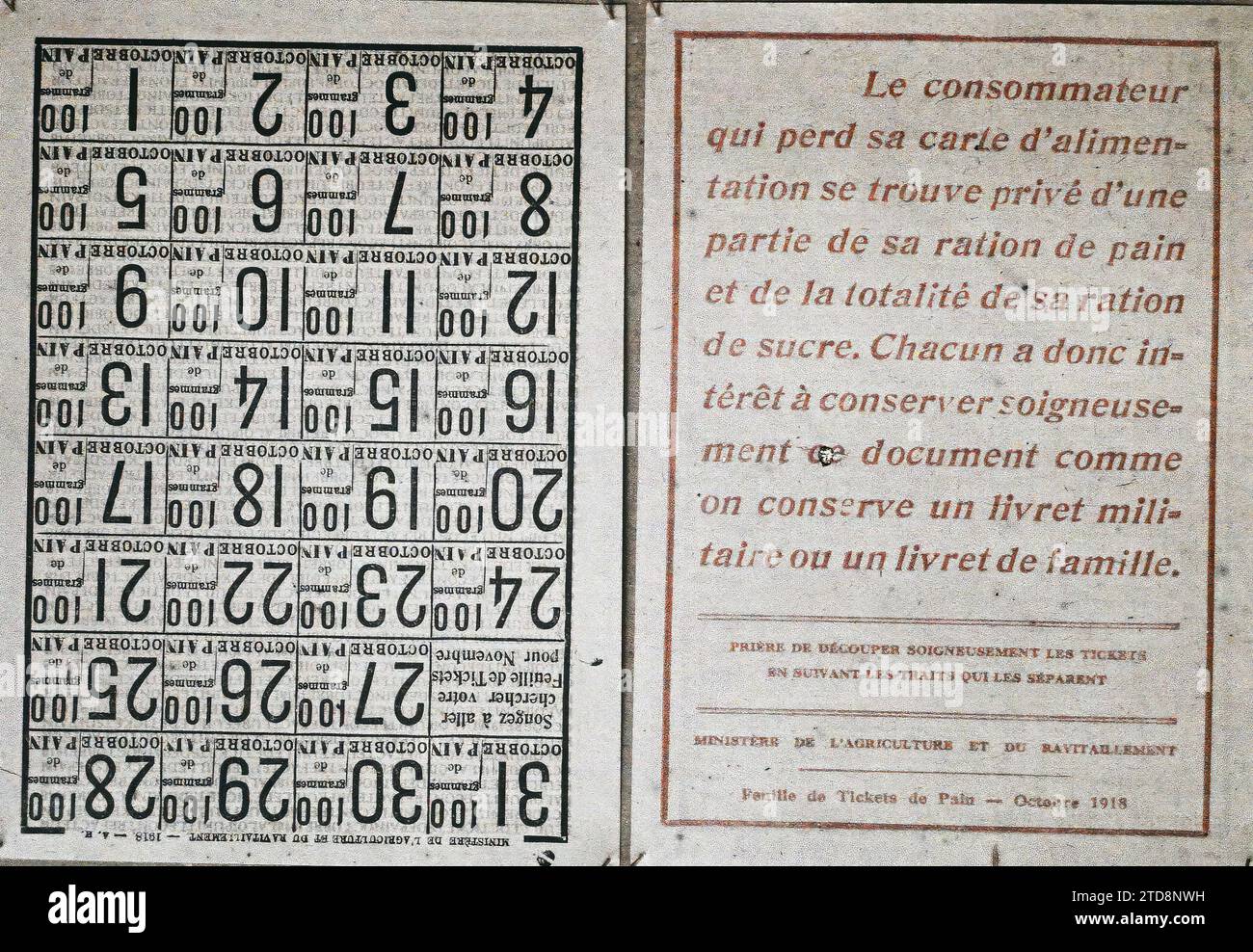 Paris, France October Pane card, Daily Life, First World War, Food, War effort, lavoro di guerra, carta, carenze, razionamento, Francia, Paris, October Pane card, Parigi, 01/10/1918 - 31/10/1918, Léon, Auguste, fotografo, Autochrome, foto, vetro, Autochrome, Photo, positive, Horizontal, dimensioni 9 x 12 cm Foto Stock