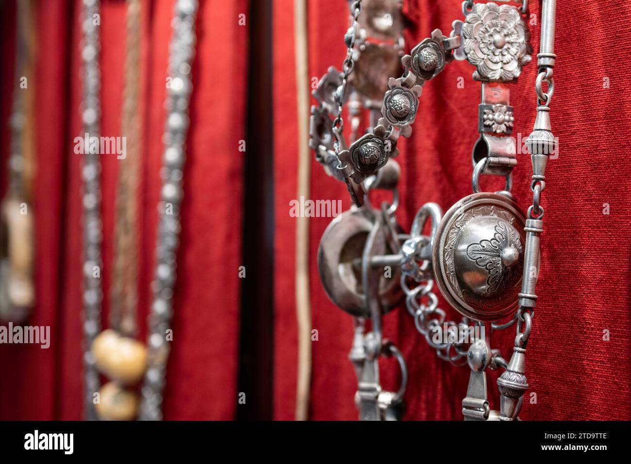 Argentina, San Antonio de Areco, Museo storico Draghi (Gaucho e museo dell'argento), tradizionale cavallino in argento decorato a mano. Foto Stock