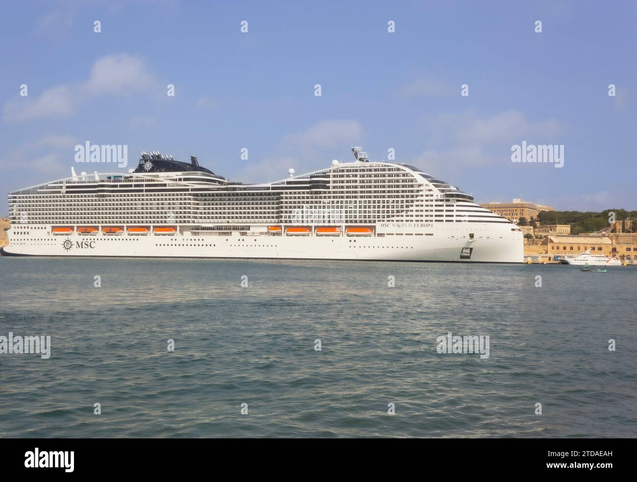 Nave da crociera MSC di lusso ormeggiata nel Grand Harbour, la Valletta, Malta. Foto Stock