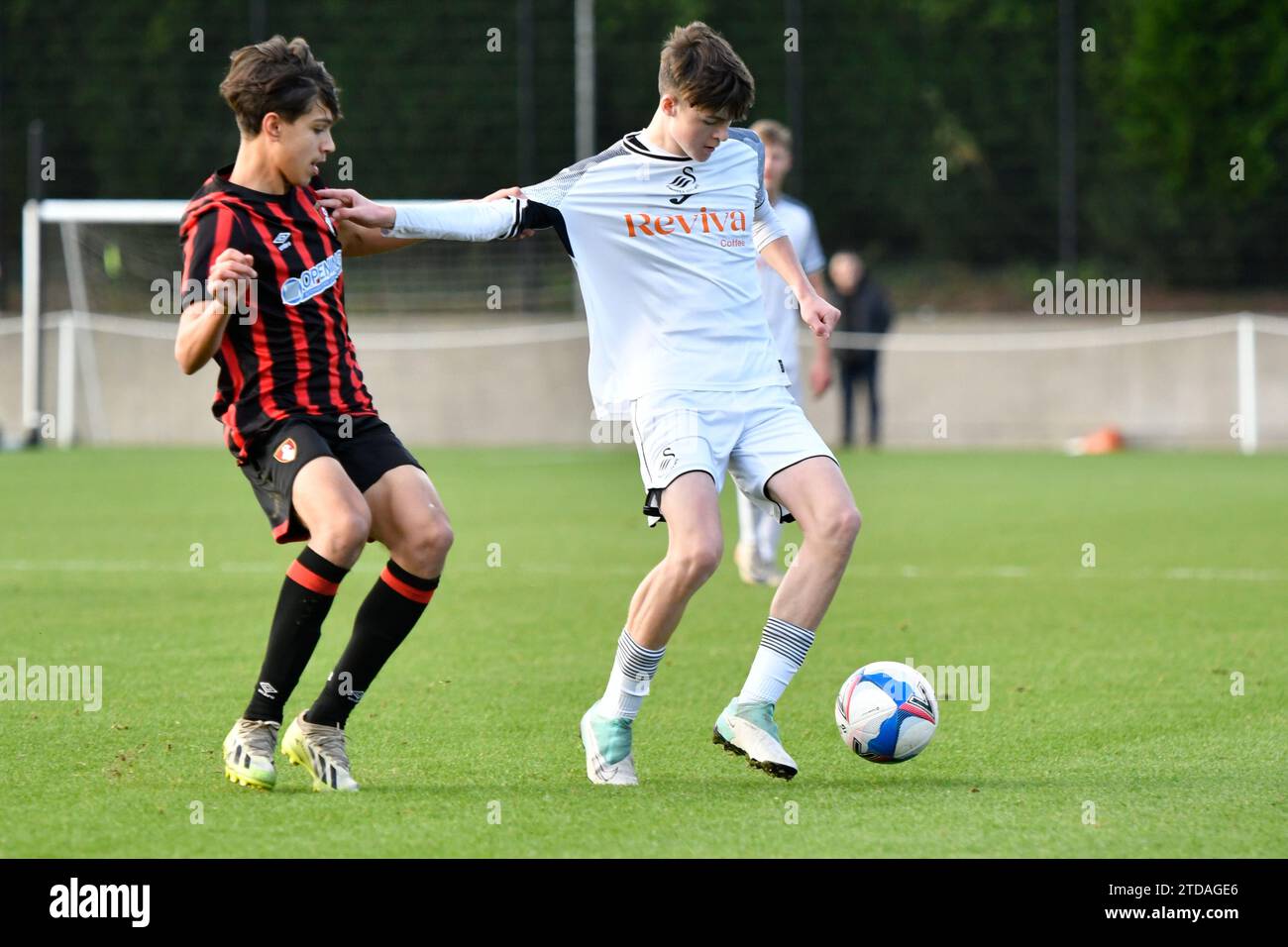 Swansea, Galles. 25 novembre 2023. Azione dell'Under 16 Professional Development League Cup match tra Swansea City e AFC Bournemouth alla Swansea City Academy di Swansea, Galles, Regno Unito, il 25 novembre 2023. Crediti: Duncan Thomas/Majestic Media. Foto Stock