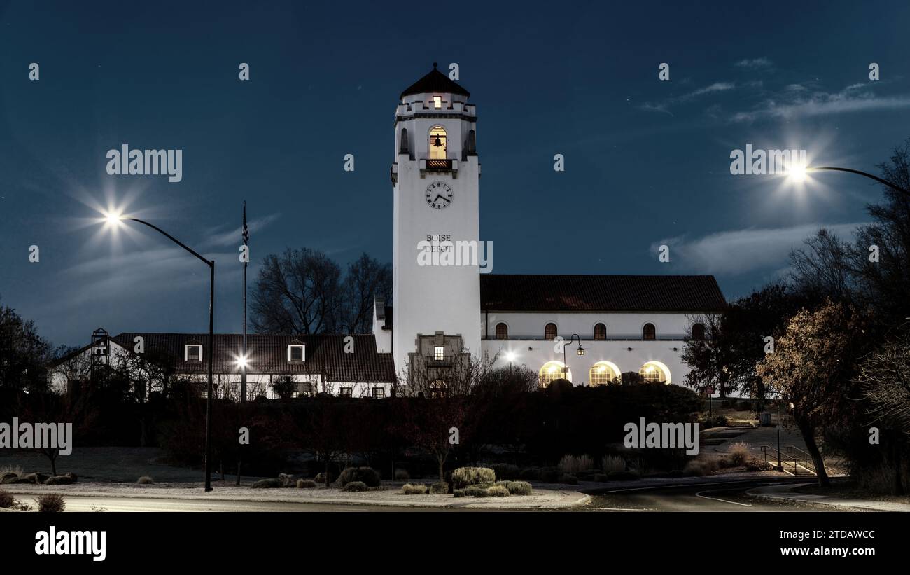 Trattamento di lavaggio dei colori del deposito ferroviario di Boise di notte Foto Stock