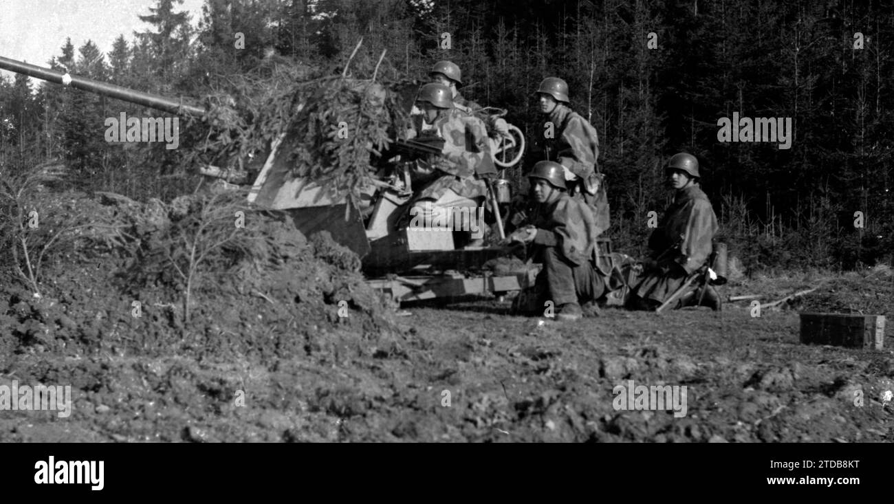 Pistola antiaereo tedesca FLAK37 3,7 cm / 37 mm - Wehrmacht Luftwaffe Flugabwehrkanone FLAK 37 3,7 cm / 37 mm Foto Stock