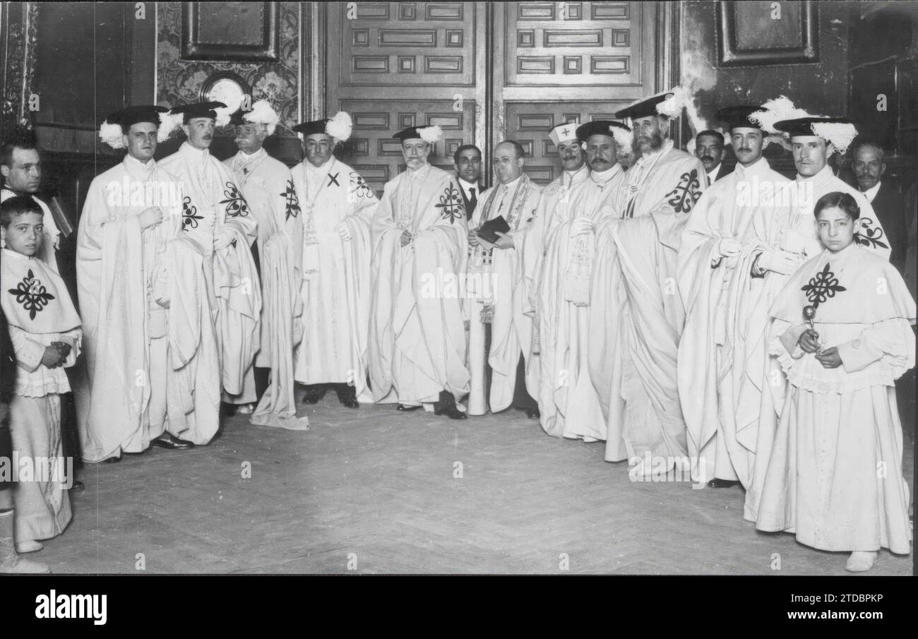 06/30/1919. Madrid. Nella chiesa di Calatravas. Il capitolo dell'ordine di Calatrava si riunì per vestire il marchese di San Miguel de Aguayo nella sua abitudine (X). Crediti: Album / Archivo ABC / Julio Duque Foto Stock