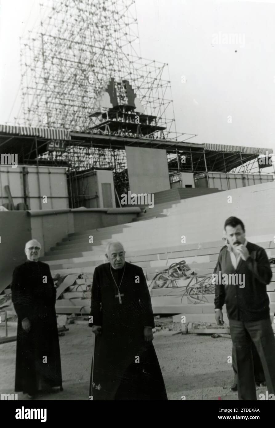 10/30/1982. Il cardinale davanti all'altare della beatificazione di Suor Angela. Crediti: Album / Archivo ABC Foto Stock