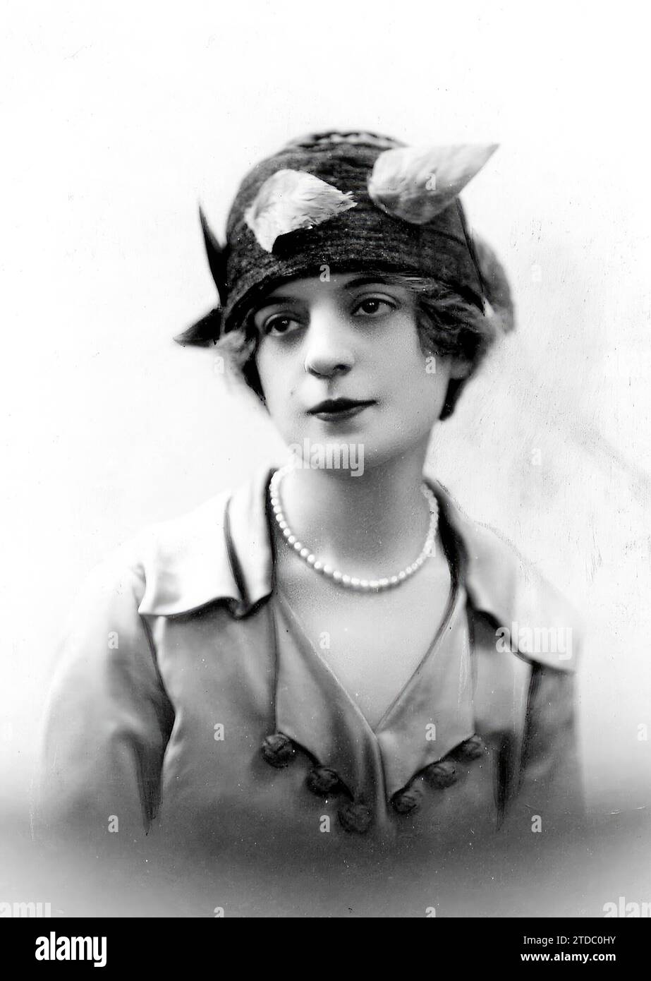 05/31/1918. "Tocco" di pinne intrecciate di paglia e piuma. Alice modello di casa. Crediti: Album / Archivo ABC / Henri Manuel Foto Stock